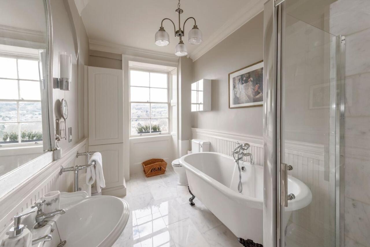 Luxury Two Floor Central Duplex Apartment Free Parking Bath Exteriér fotografie