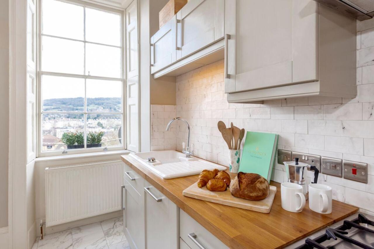 Luxury Two Floor Central Duplex Apartment Free Parking Bath Exteriér fotografie